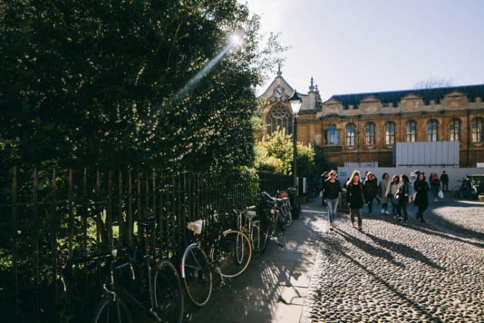 Rankings universitários explicados: U.S. News vs. Time