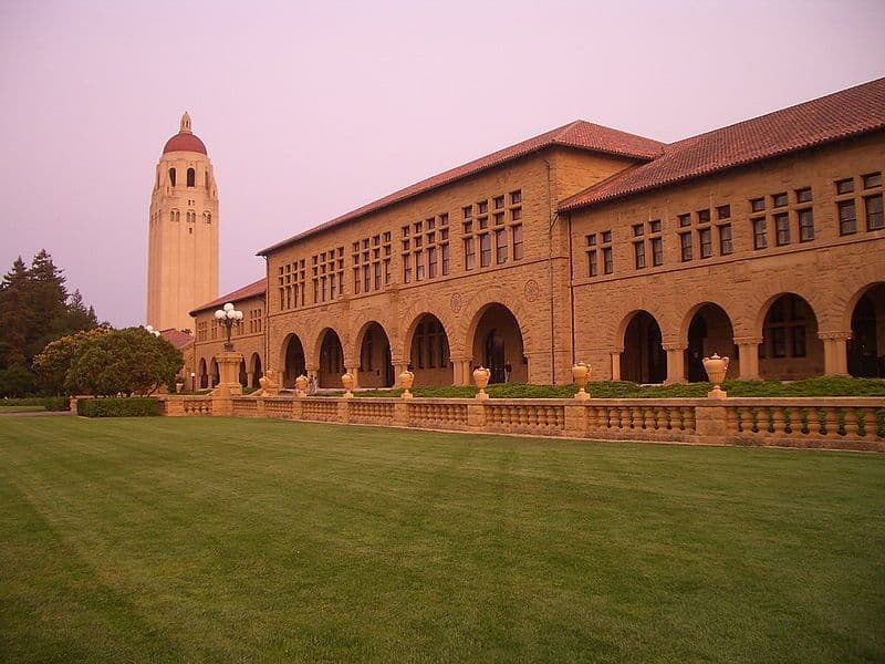 Stanford e Sucesso em Applications de Mestrado